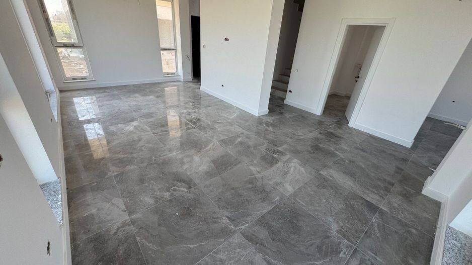 Vile Tunari, zona BUNA, Toate Utilitatile, curte 350m2 - Poză 6