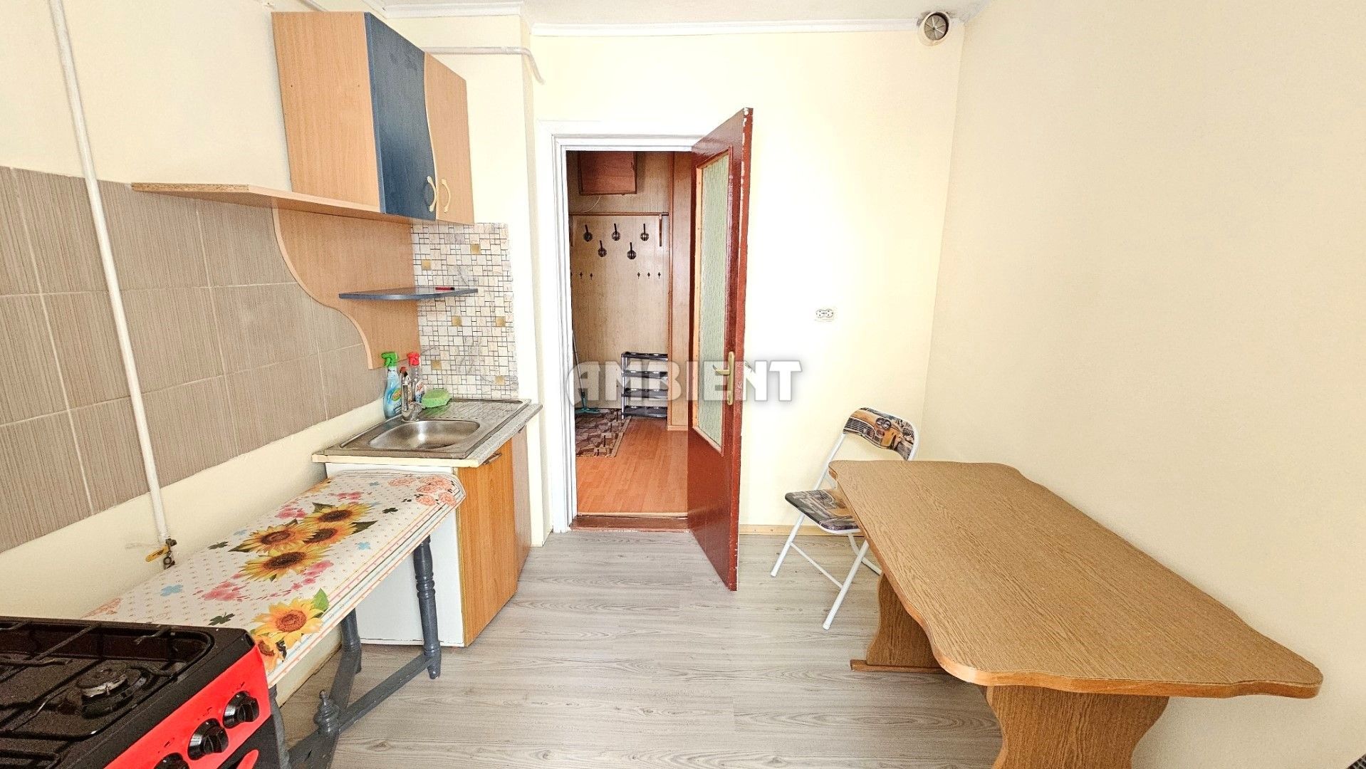 Apartament 3 camere, etaj 4, zona FEROVIARI; - Poză 2
