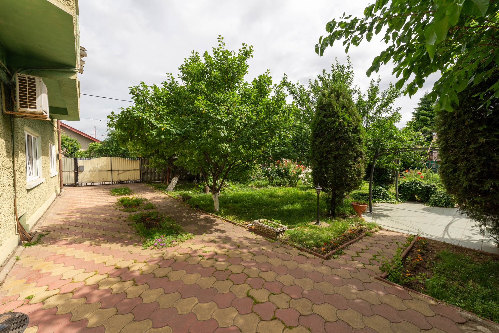 Vila deosebita cu teren 1050 mp de vanzare Metrou Republica Sector 3 - Poză 22