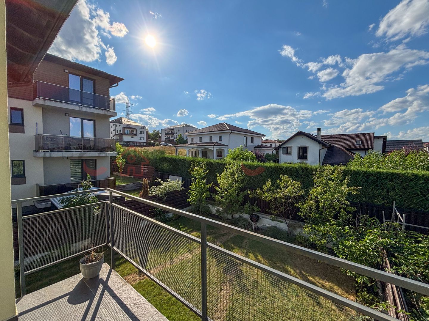 Duplex bine compartimentat - Curte amenajata - Borhanci, la inceput - Poză 12
