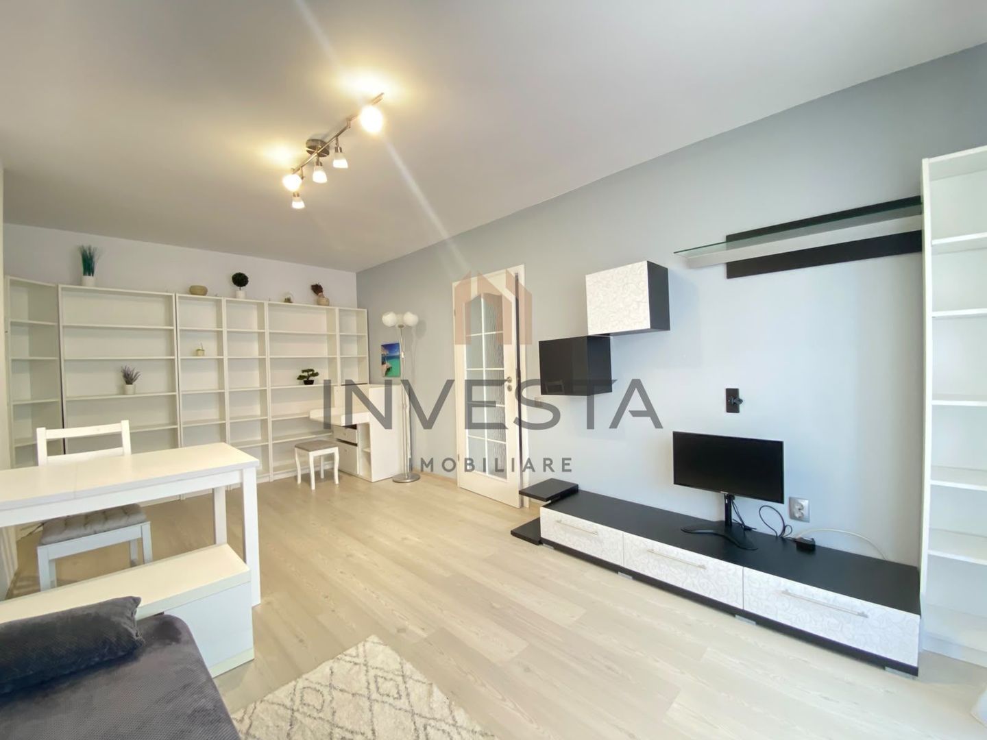 Apartament cu 2 camere decomandat, etaj intermediar, zona Calea Turzii - Poză 2