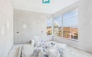 Casă deosebită în Parneava – Strada Griviței - Poză 5