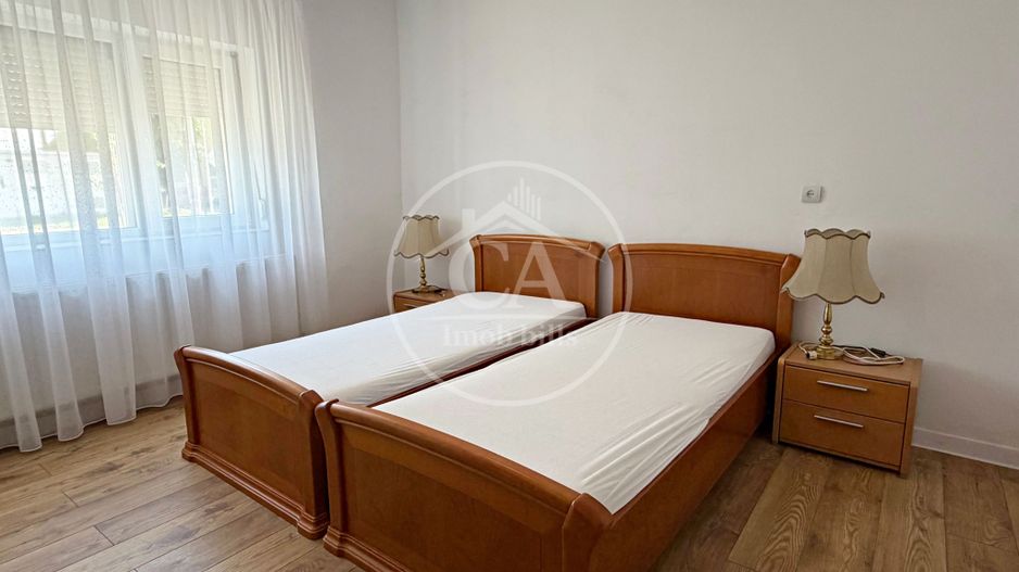 Casa de închiriat cu 3 camere în zona Calea Clujului, Oradea - Poză 11