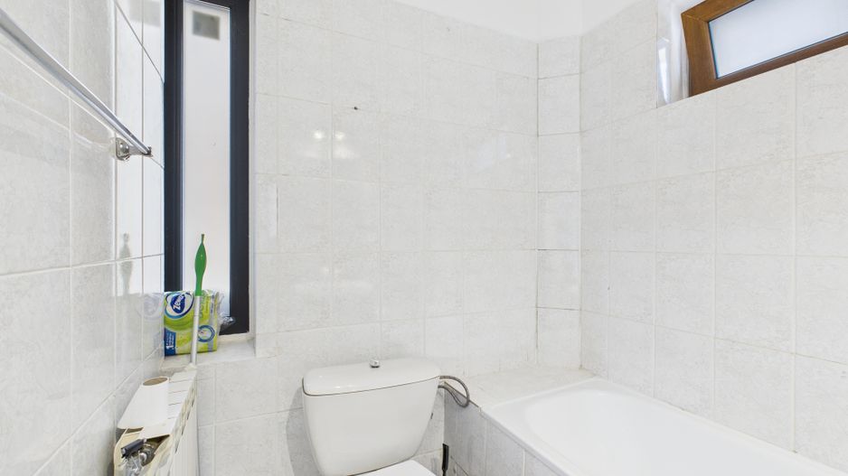 Casă / Vilă cocheta cu 3 camere - de vanzare - zona Basarab - Poză 12