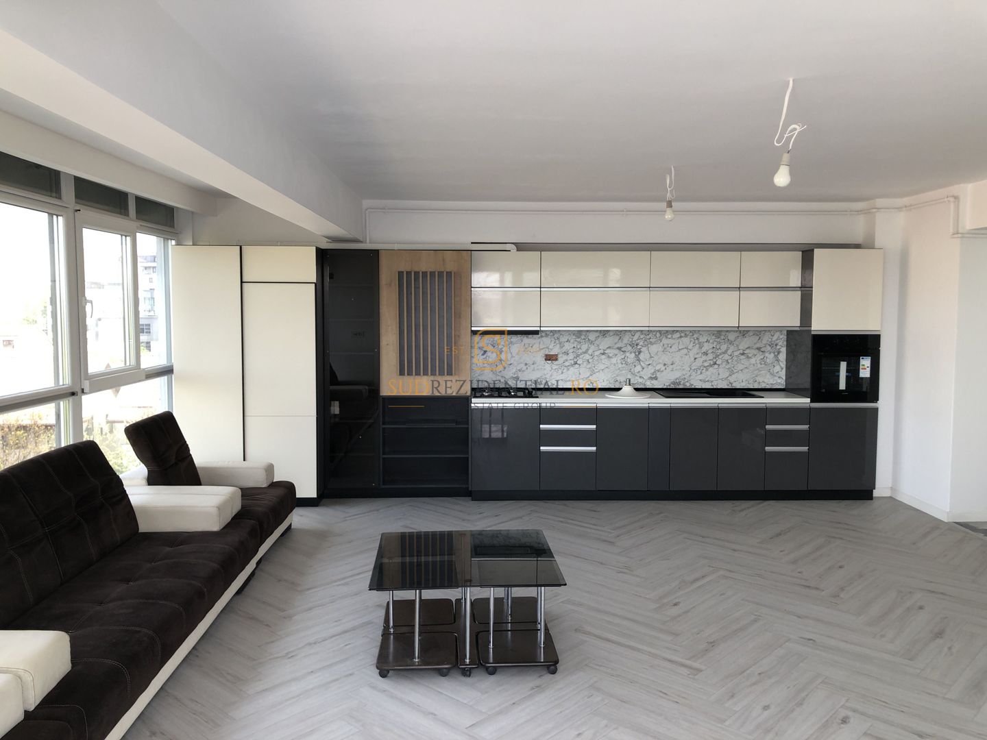 Apartament 3 camere, terasa 60 mp, 2 bai, parcare subterana inclusa - Poză 3