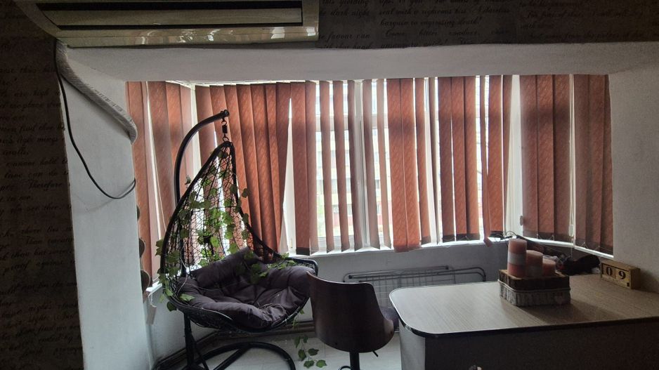 vand apartament 4 camere ,Bulevardul Tudor Vladimirescu-Iruc, etaj 2, - Poză 5