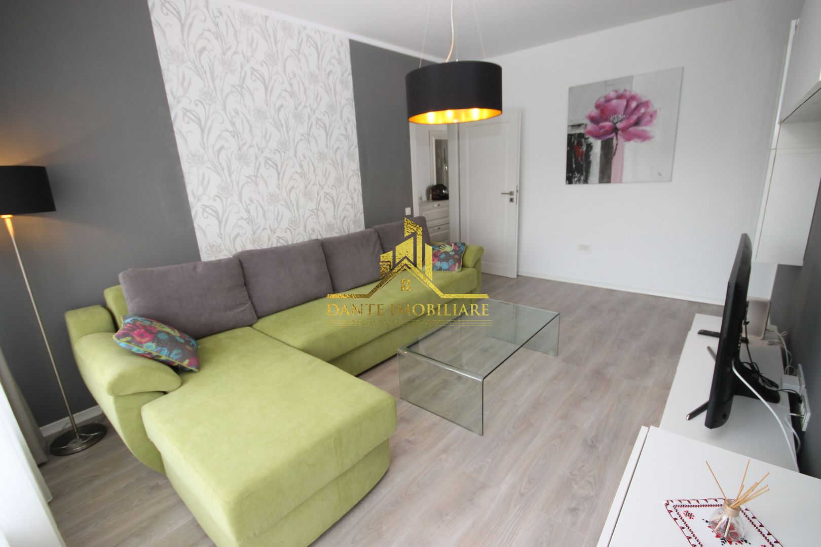 2 camere, decomandat, modern, parcare, bloc nou, balcon, Buna Ziua - Poză 1