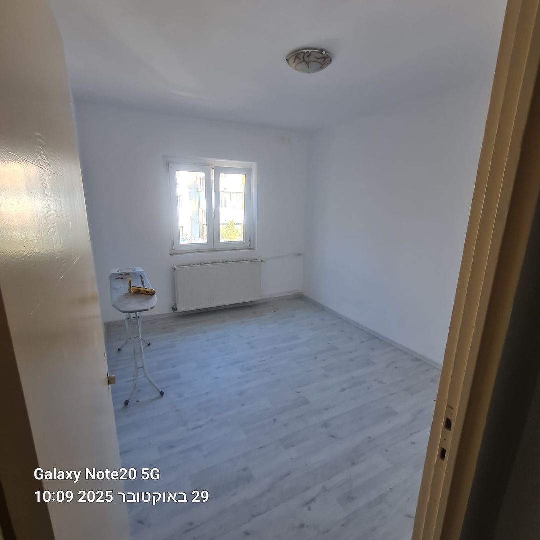 De inchiriat apartament cu 3 camere , Tineretului sector4 - Poză 6