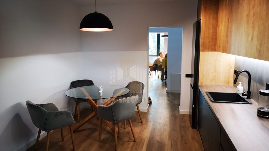 Apartament 3 camere ultracentral Brasov vedere panoramica - Poză 4