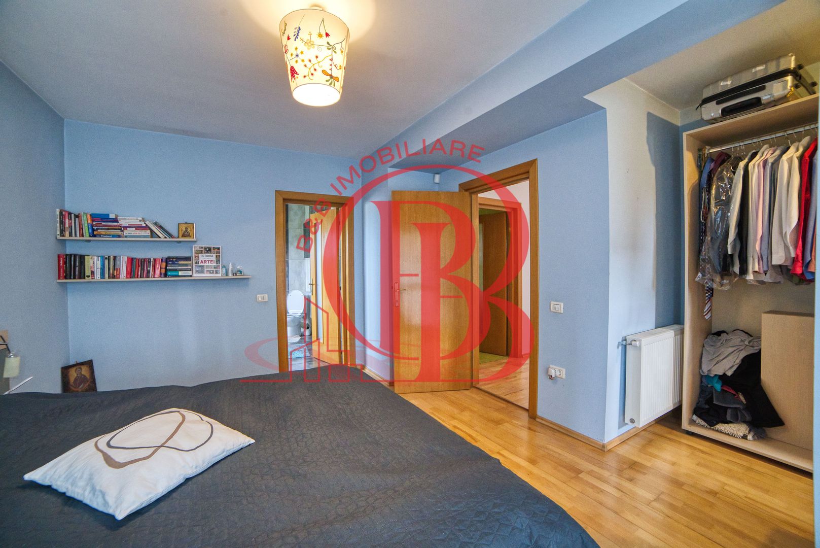Casa complet mobilata 5 camere 3 bai curte generoasa - Poză 32