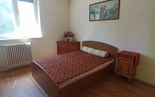 Apartament cu 3 camere de vânzare în Rogerius, Oradea - Poză 1