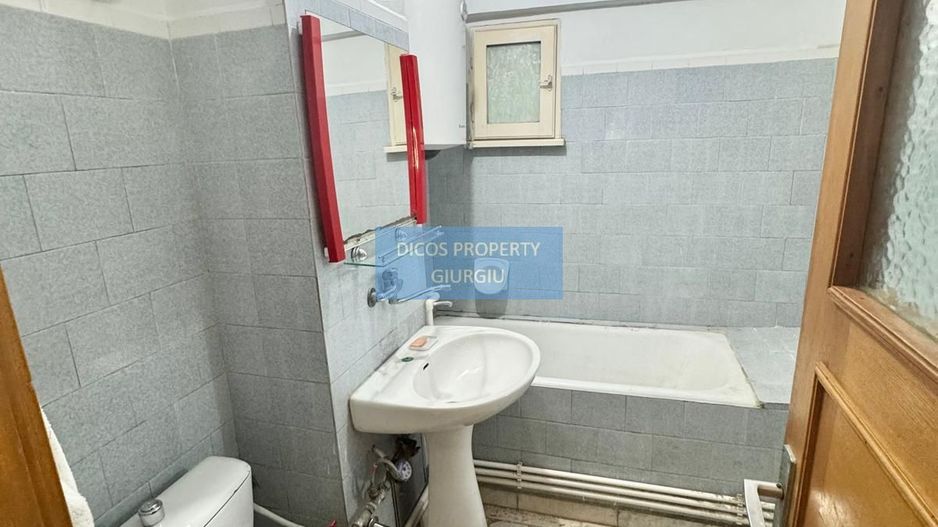 Apartament 4 Camere – Lângă Liceul Maiorescu, Giurgiu - Poză 5
