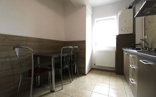 Decomandat, centrala proprie, parcare inclusa. - Poză 9