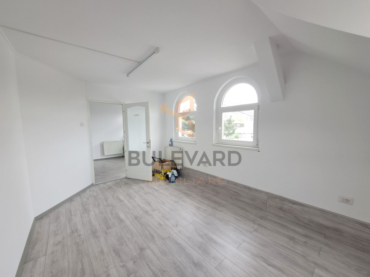 Spatiu birouri 147 mp + 4 locuri de parcare, zona Pod Ira! - Poză 6