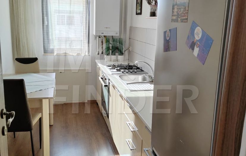 Vanzare 2 camere Buna Ziua, zona Liceului ELF, cu parcare - Poză 8