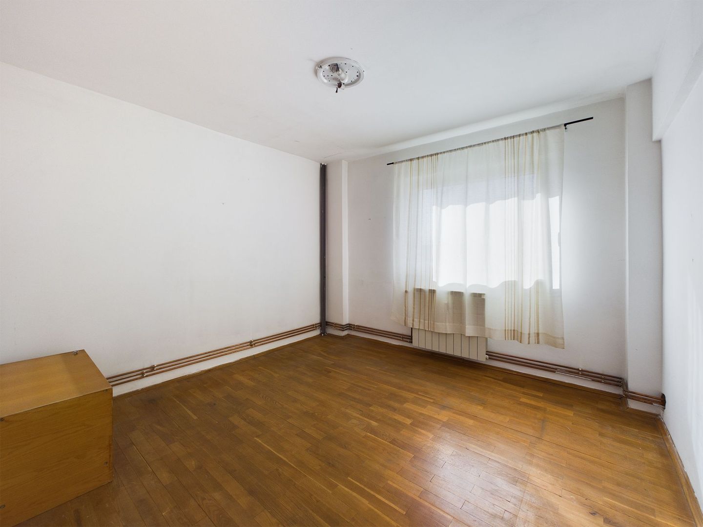 Apartament decomandat zona UTA - Poză 6