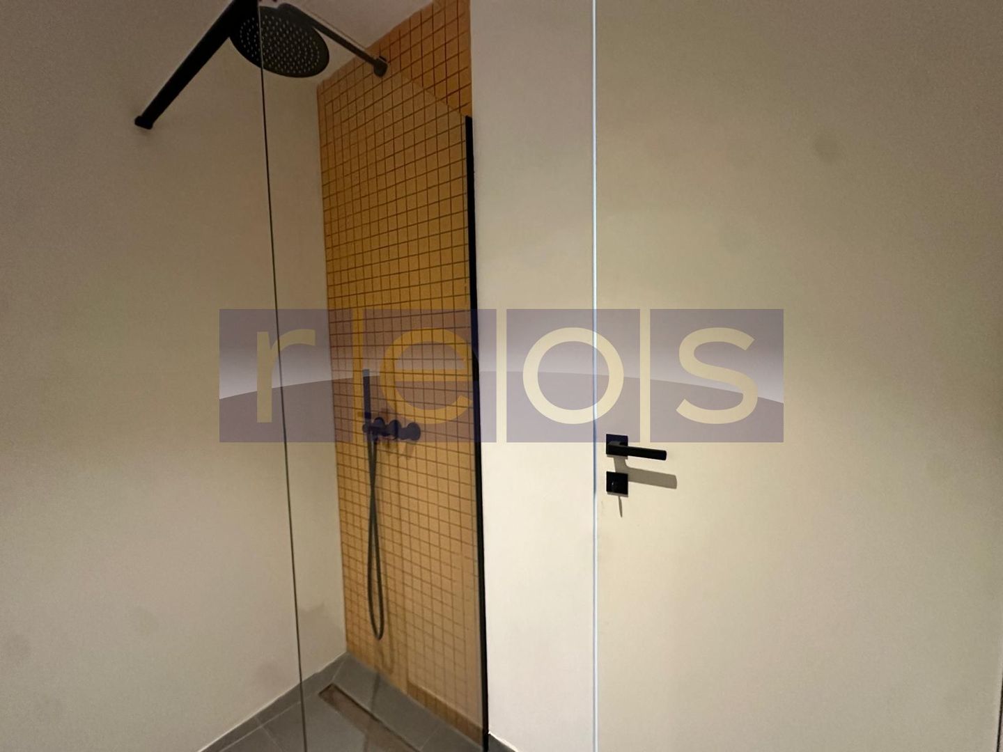 DE VANZARE PENTHOUSE 185MP | 4 CAMERE | DESIGN DEOSEBIT | FINISAJE LUX - Poză 23