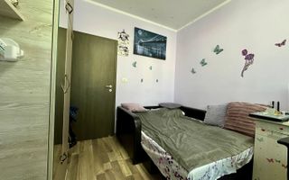 Apartament cu 3 camere mobilat si utilat la parter in Giroc la asfalt. - Poză 9