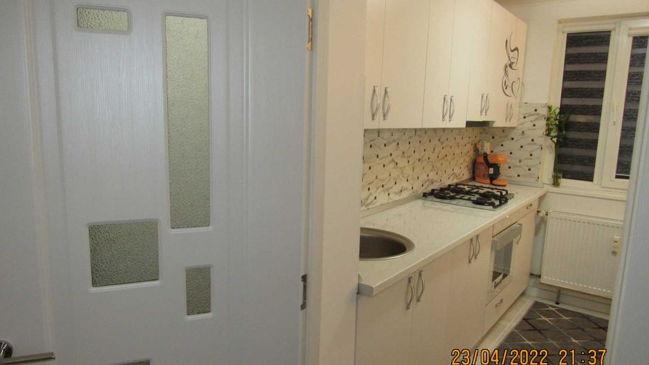 Apartament 3 camere ,  disponibil imediat, Metrou 1 Dec. 1918, Sect.3 - Poză 6