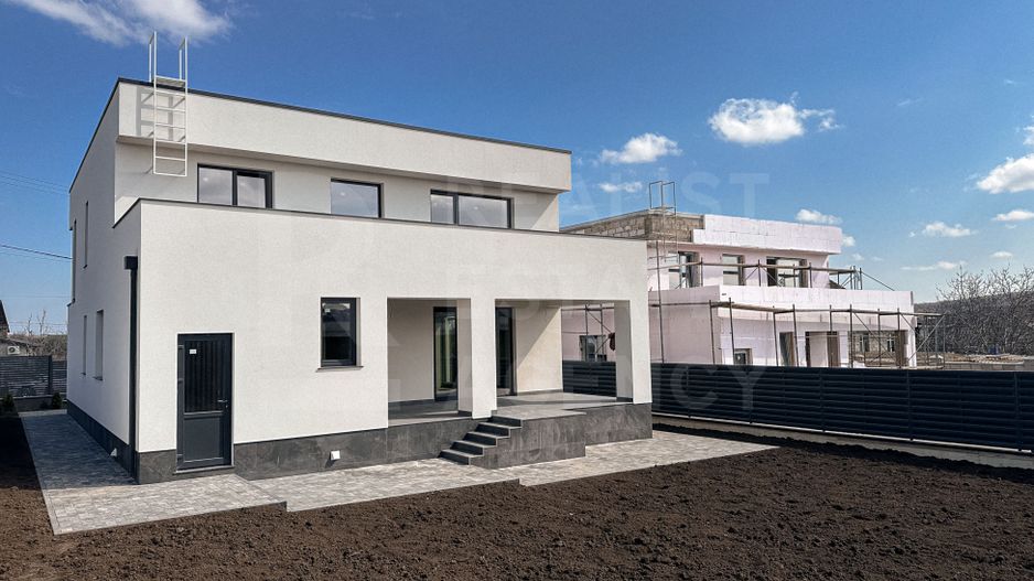 Vânzare, Hi-Tech, 2 nivele, 4 camere, strada  A. Lăpușneanu, Budești - Poză 6