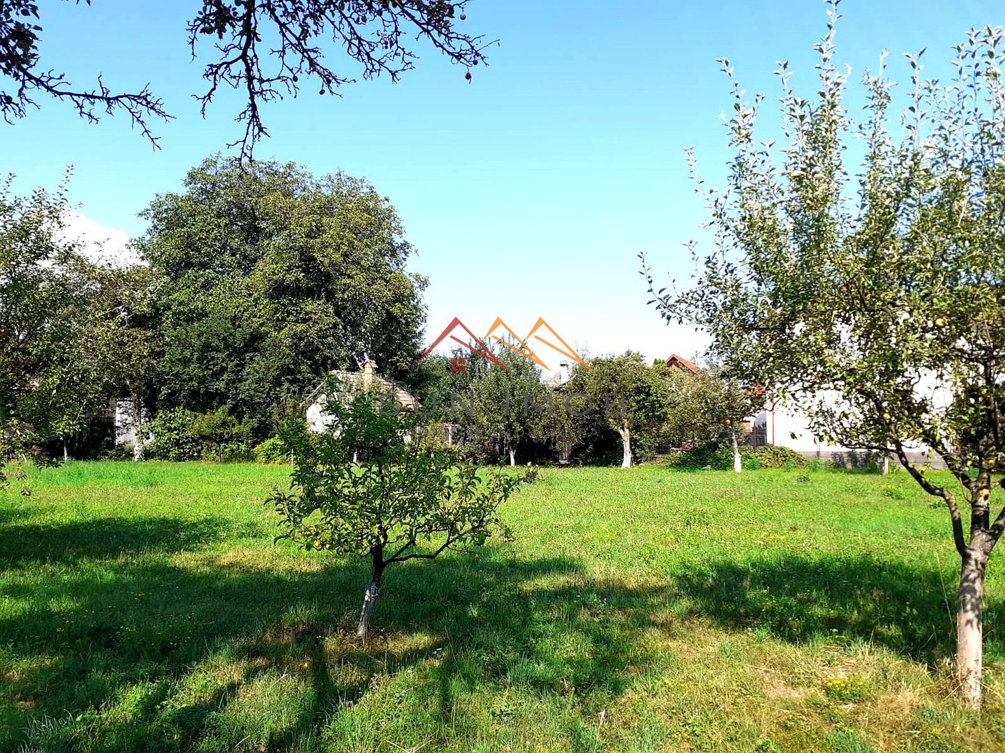 Casa 3 camere, teren 3625 mp, toate utilitatile, Sacele, Brasov - Poză 3