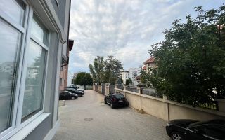Apartament cu 3 camere de vânzare - Poză 16