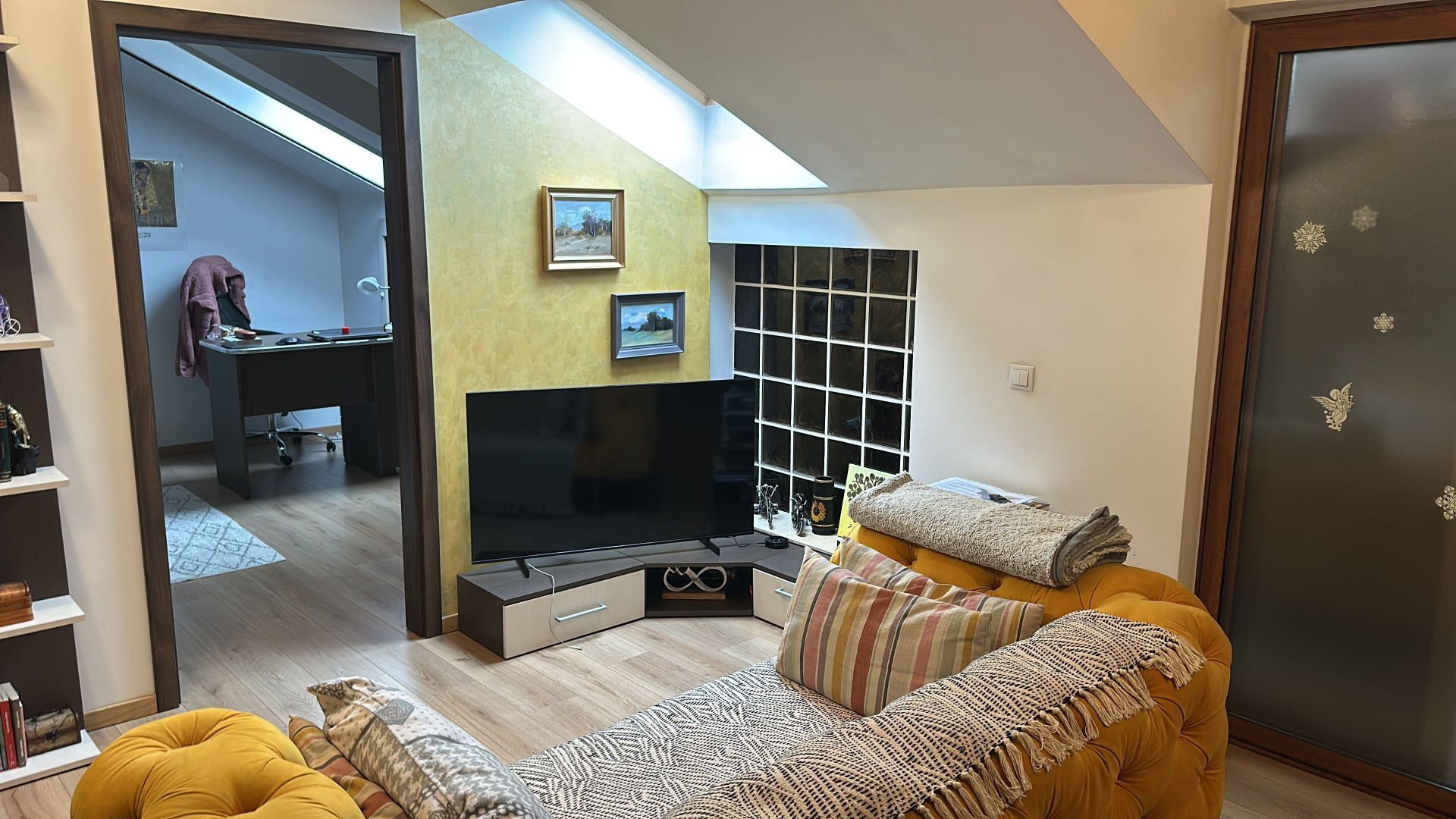 BRASADAS vinde ap 3 cam 2009 etaj 3/3 - Poză 2